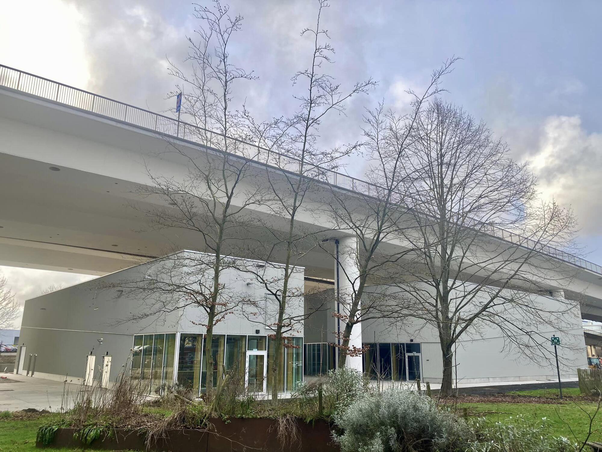 Nieuwe buurtsporthal (Jef Geldof)